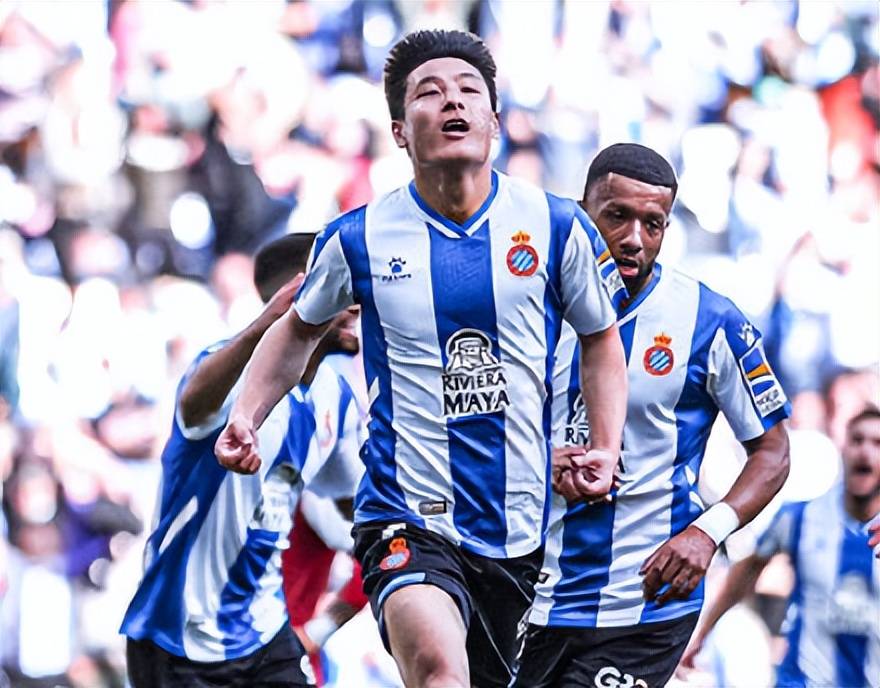 多伦多猛龙训练开放日，今夜更衣室发声引欢呼，西甲在即，赛程密集仍需轮换